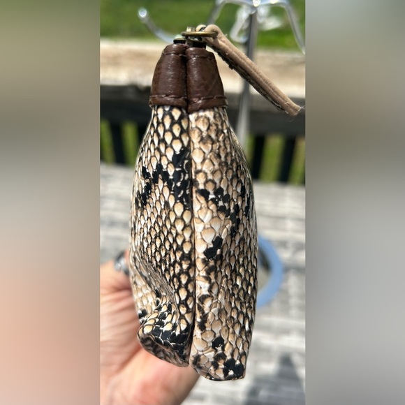 DSW Vegan Snakeskin Clutch Pouch Cosmetic Bag​ - Picture 3 of 9